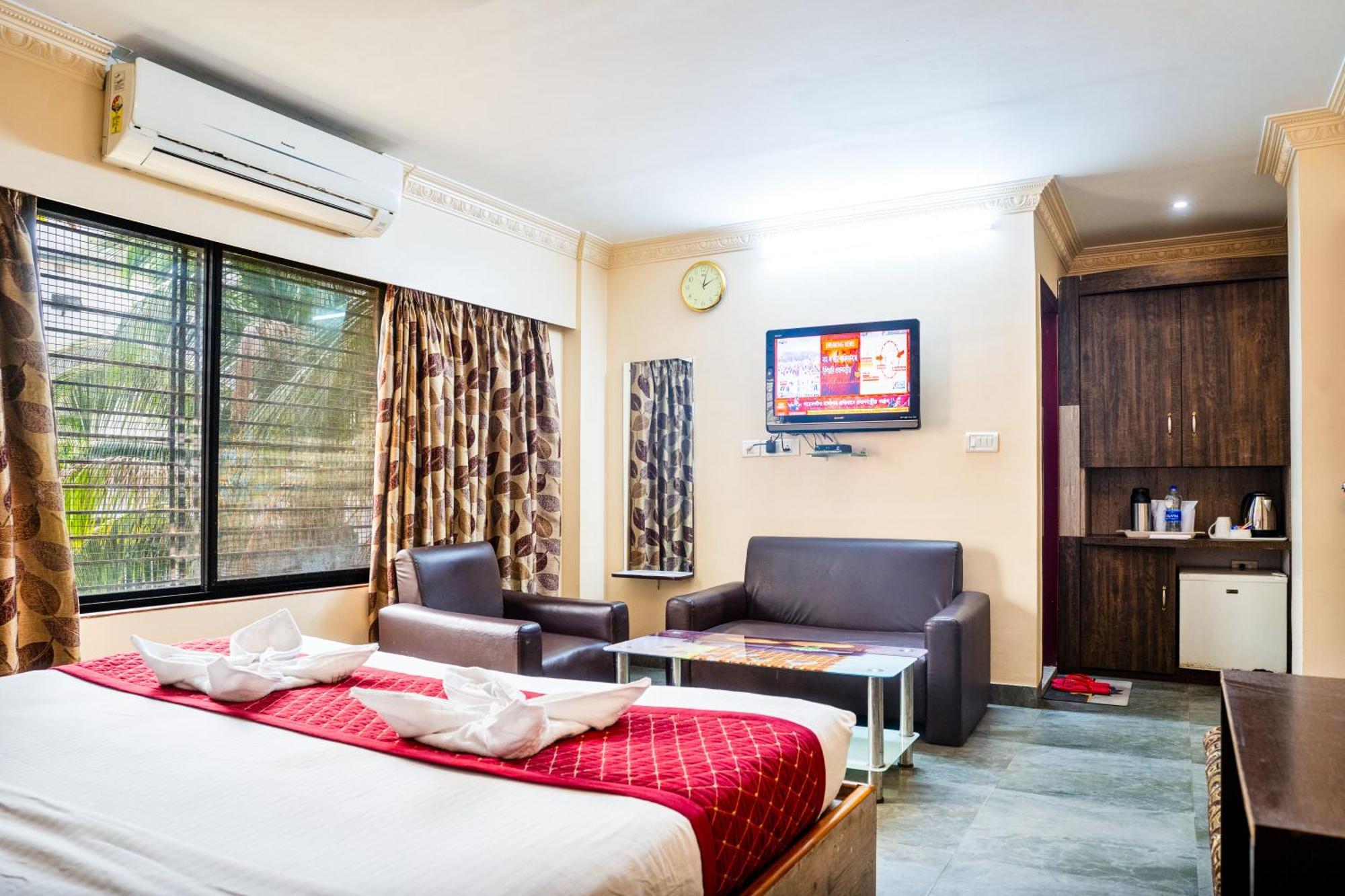 Apples Balaji Inn Сіліґурі Екстер'єр фото