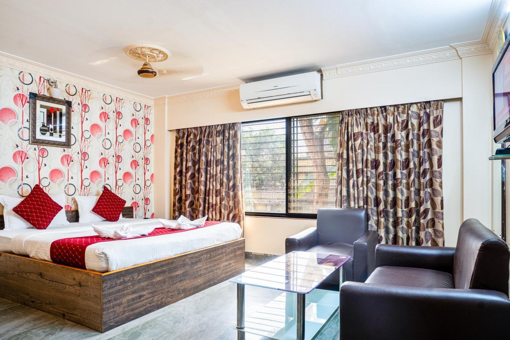 Apples Balaji Inn Сіліґурі Екстер'єр фото